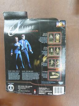 1998 The X Files Series I, Agent Scully, Fight The Future. Unopened, box has wear