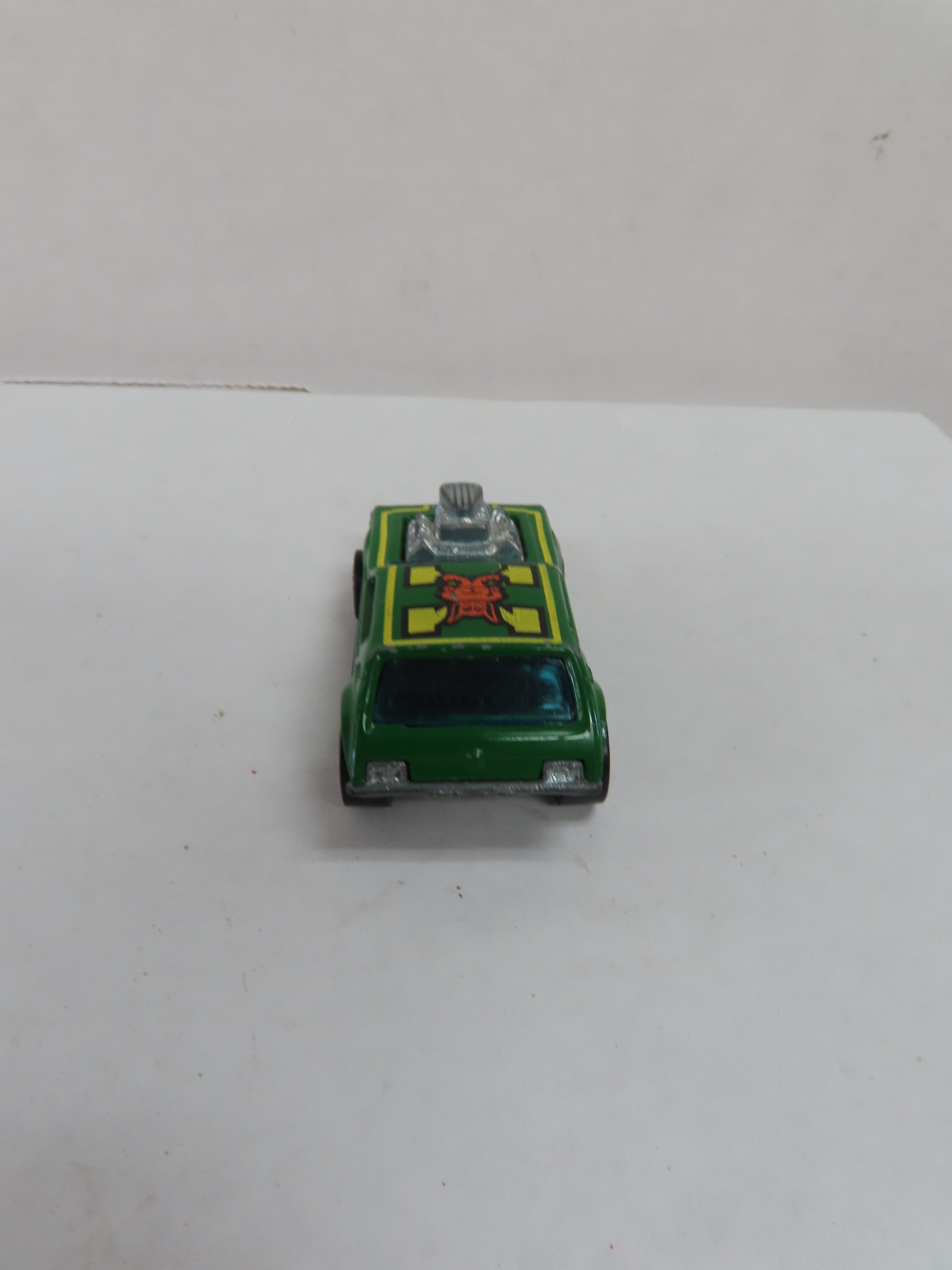 1975 (dated 1974) Hot Wheels Redline Gremlin Grinder, With Tampo Design! no licenese plate version