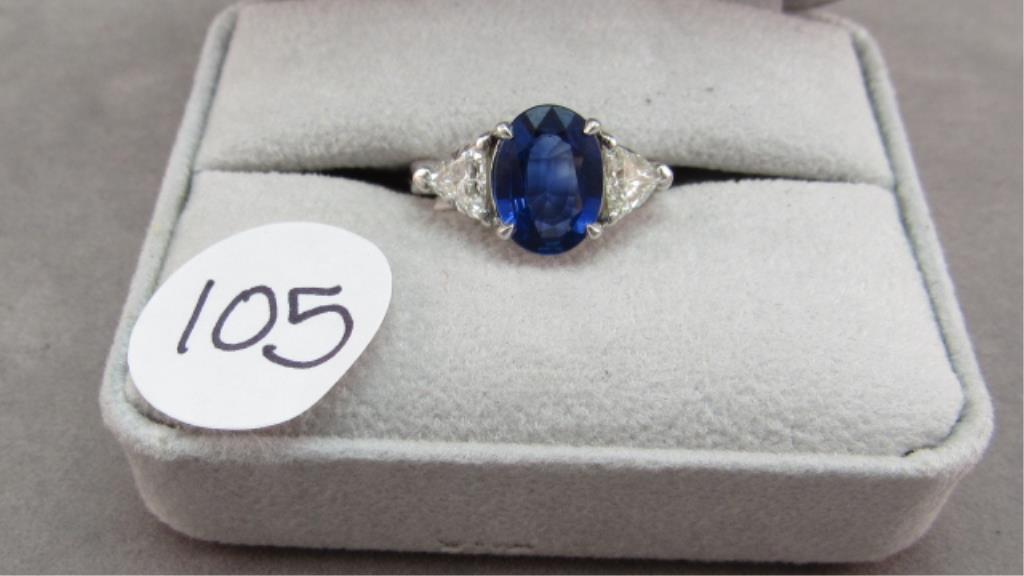 18K w/g Ring, 2.50ct Sapphire & 1.10ct t.w.