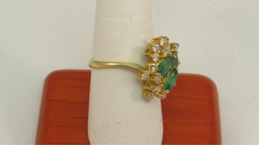 18K y/g Estate Emerald ring with