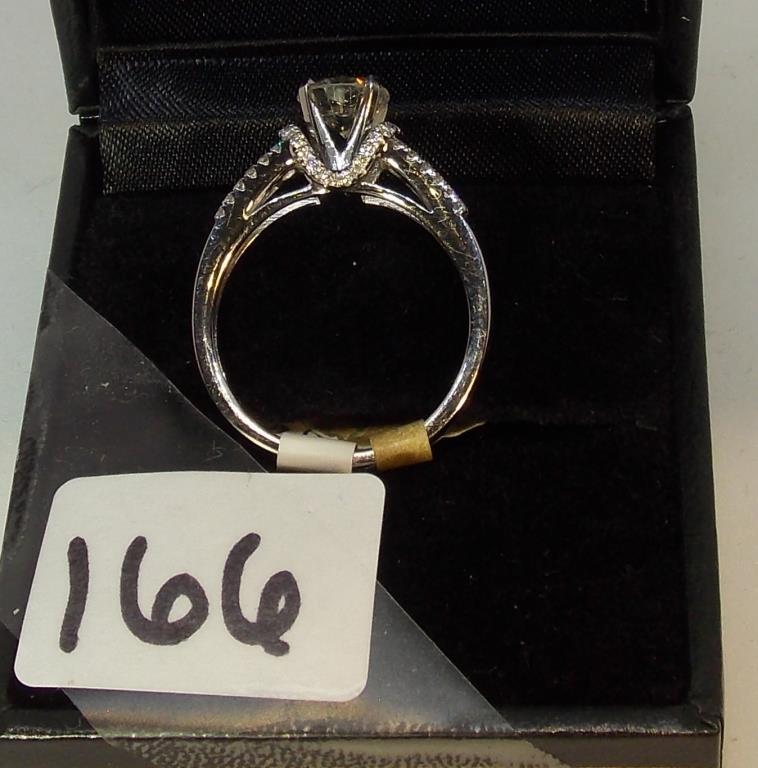 LADIES 14K W/G .95CT CENTER DIAMON 1.32CT T.W. DIAMOND RING  3.5GR