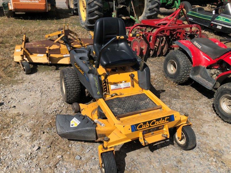 2822826  Cub Cadet Zero Turn runs good