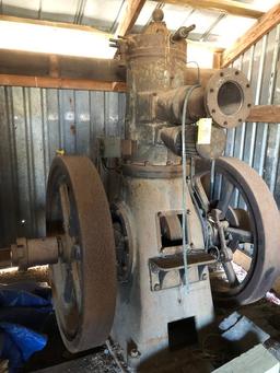 040 Crescent 30hp One Cylinder Upright Diesel Engine