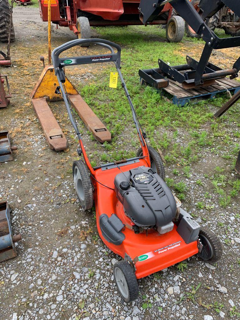 1393 Lawn Mower