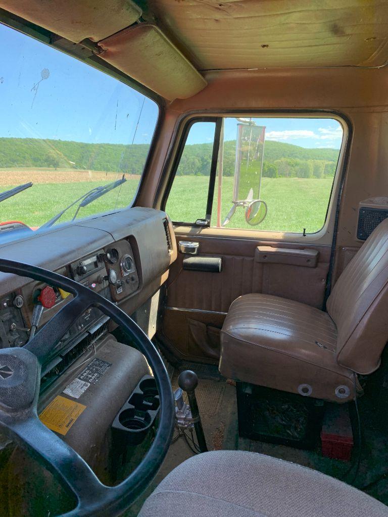 23 1995 IH Grain Truck with EBY 2060 Dump Body