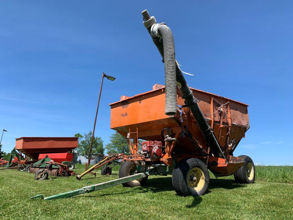 24 Gravity Box with Unverferth Auger & Engine