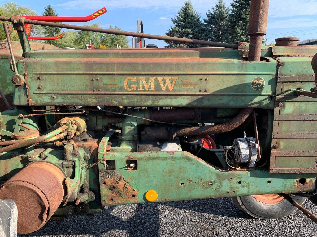 19 GMW 25 Tractor