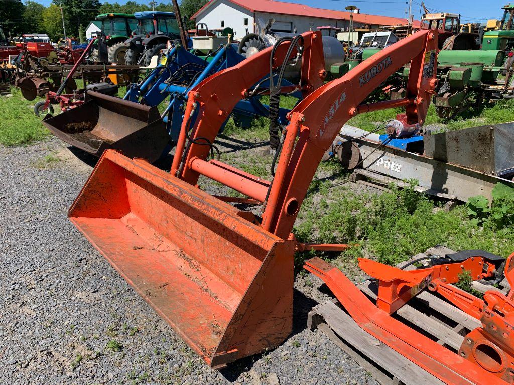 6373 Kubota LA514 Loader