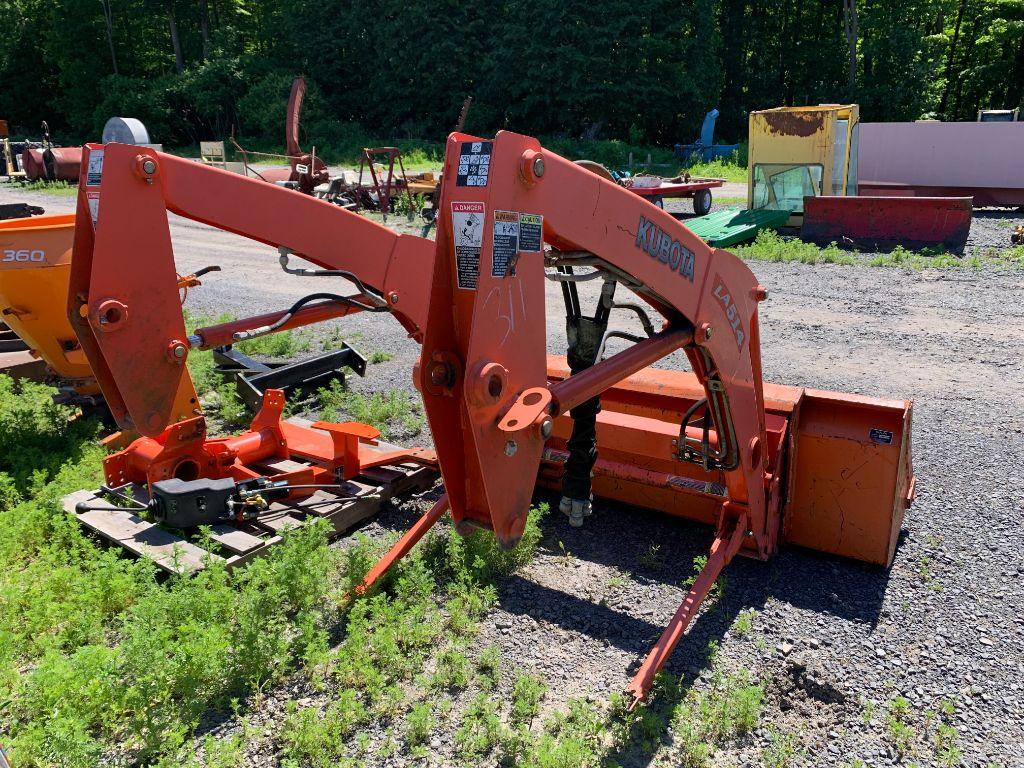 6373 Kubota LA514 Loader