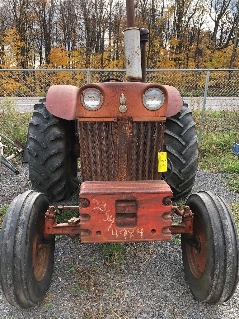 24 Case 900 Diesel Tractor