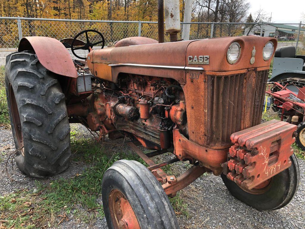 24 Case 900 Diesel Tractor