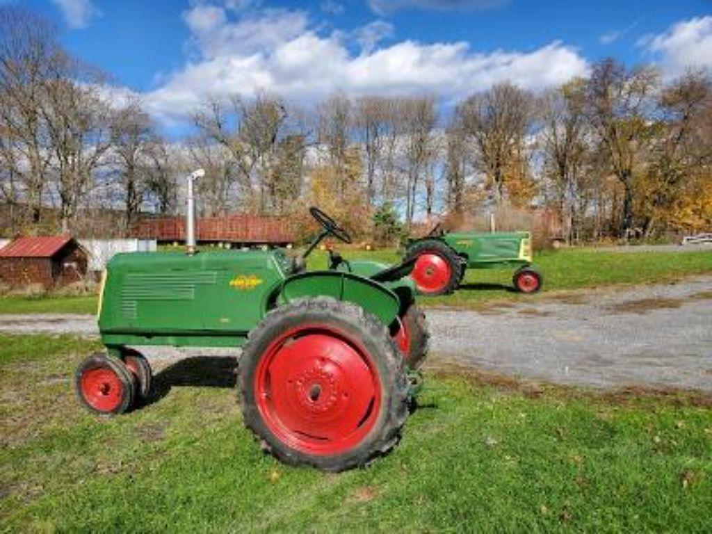 3717 Oliver 60 Tractor