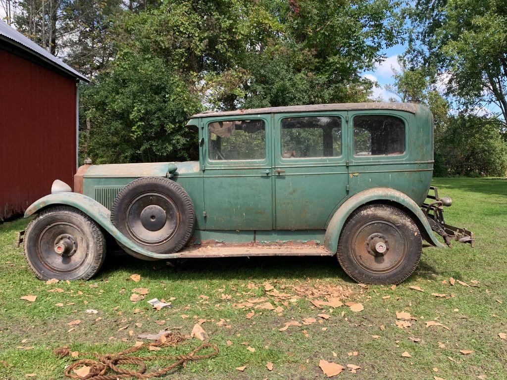 59 1929(?) Packard Car