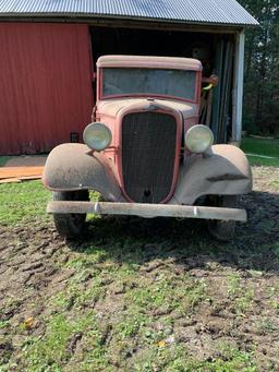 72 1935 Chevrolet Pick-Up