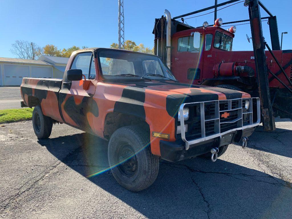 13 GMC Diesel Pick-Up Truck