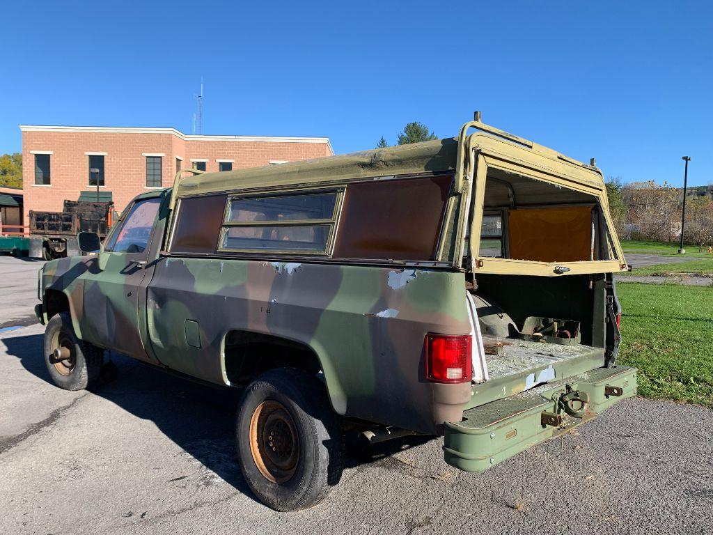 14 GMC Diesel Pick-Up Truck