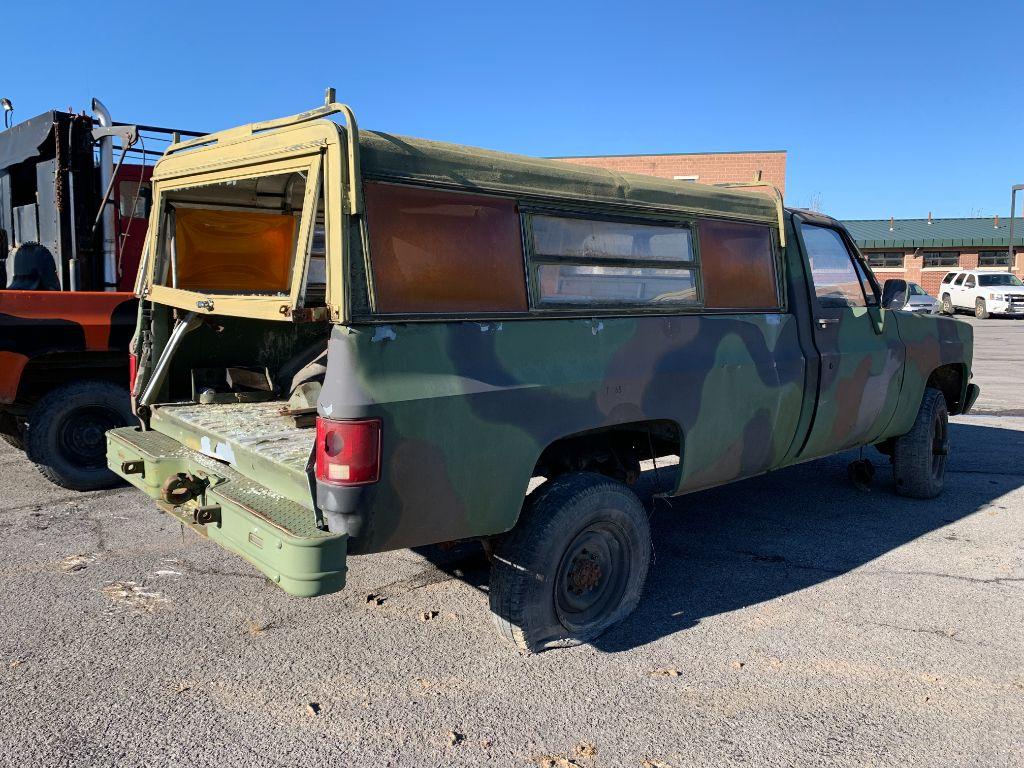 14 GMC Diesel Pick-Up Truck