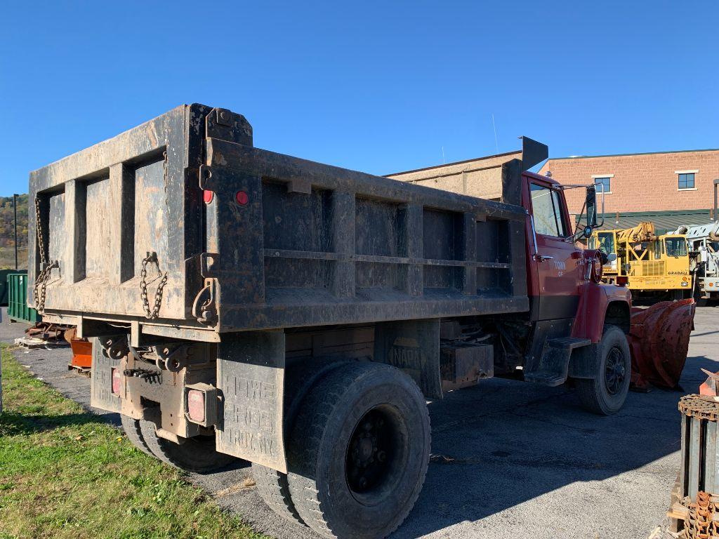 6 Ford L8000 Dump Truck with Plow