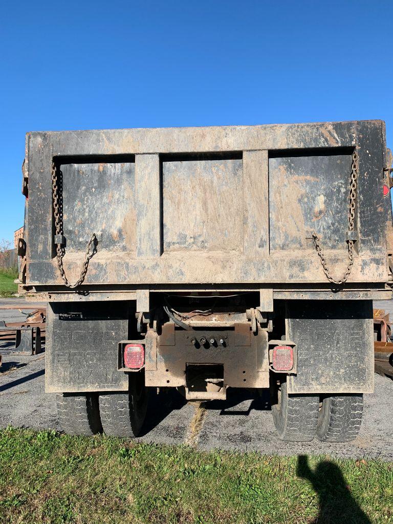 6 Ford L8000 Dump Truck with Plow