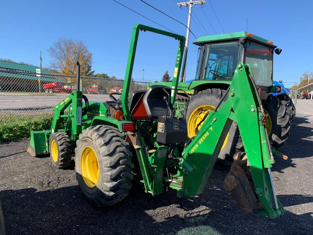 6736 John Deere 790 Tractor