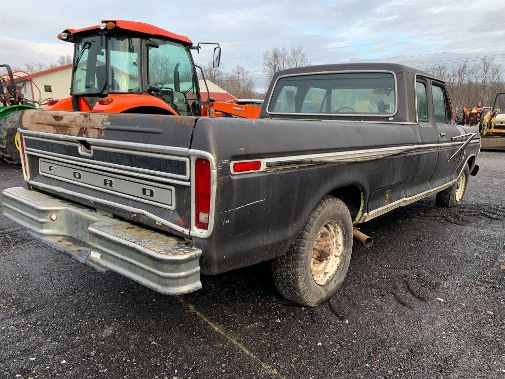 6838 1976 Ford F250 Truck