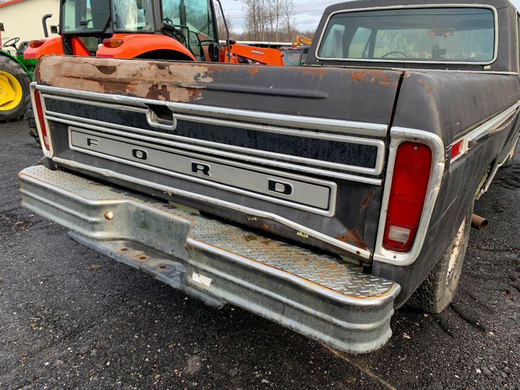 6838 1976 Ford F250 Truck