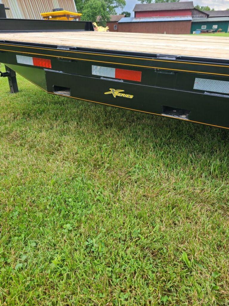 4528 *2022 Reiser 22ft Stationary Front Tilt X Series Trailer