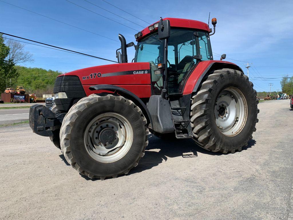 6987 2002 CaseIH MX170 Tractor