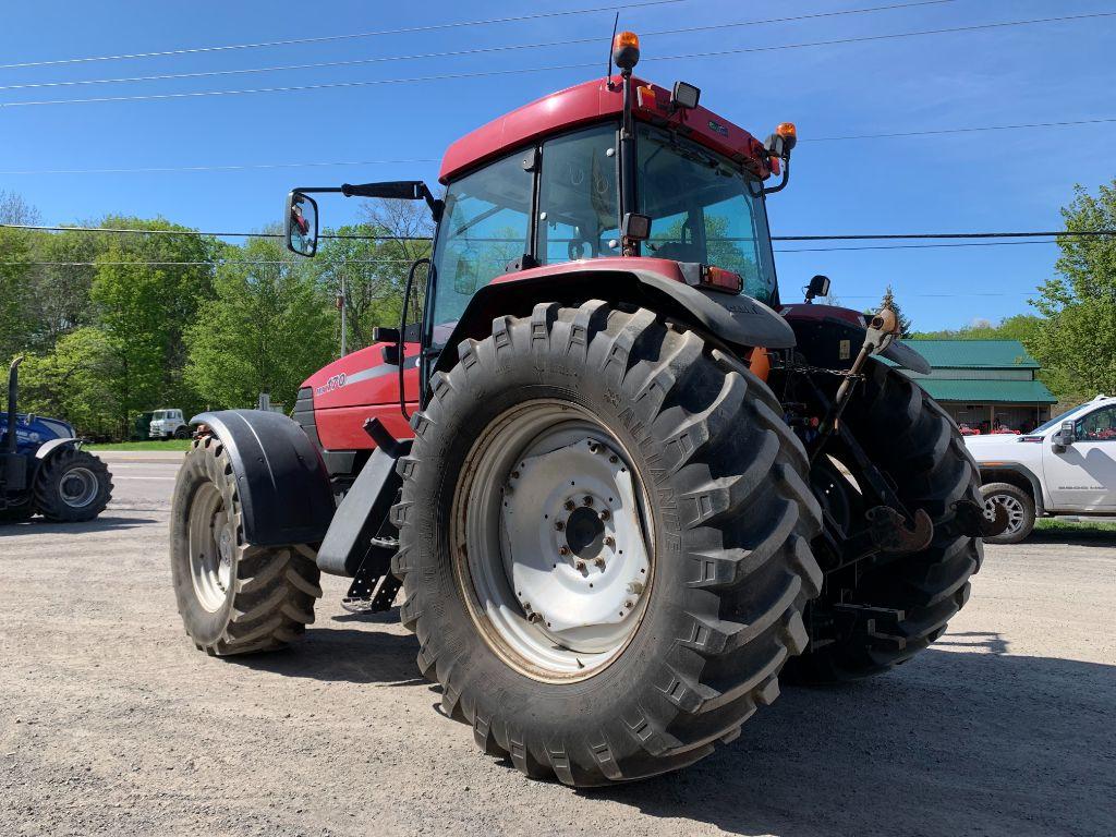 6987 2002 CaseIH MX170 Tractor