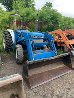 7393 New Holland 1920 Tractor