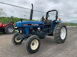 7423 Ford 3930 Tractor