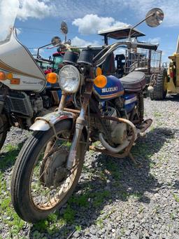 7576 Suzuki 250 Motorcycle