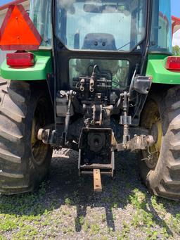 7608 John Deere 5520 Tractor