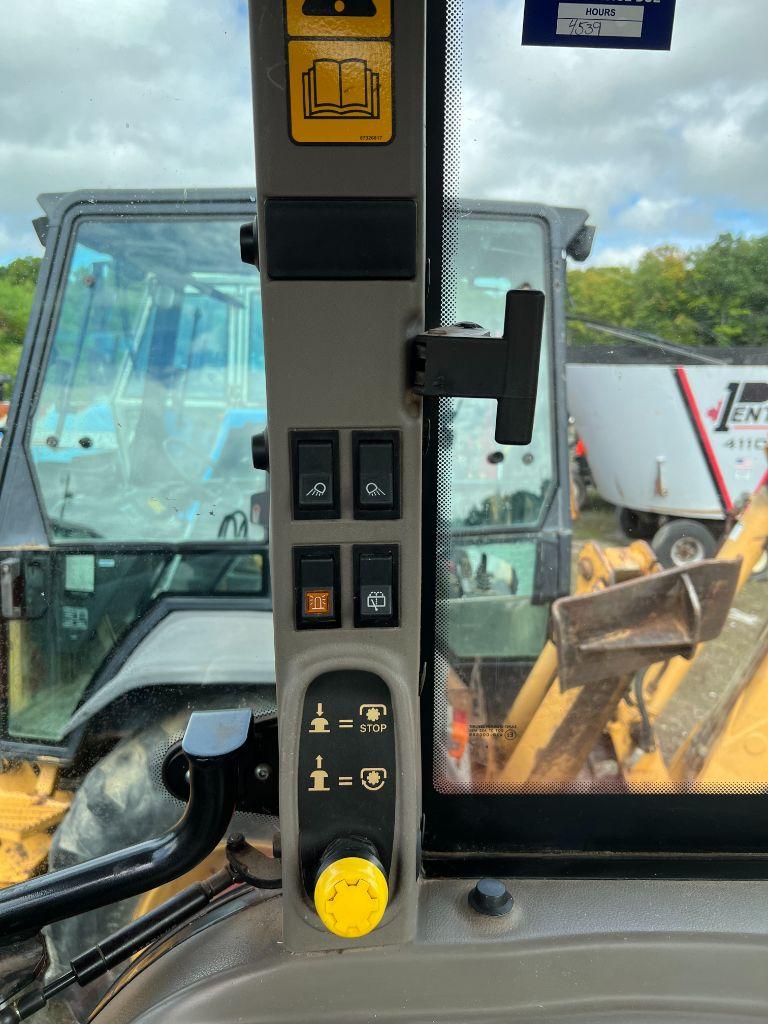 7808 CaseIH JX1100U Tractor