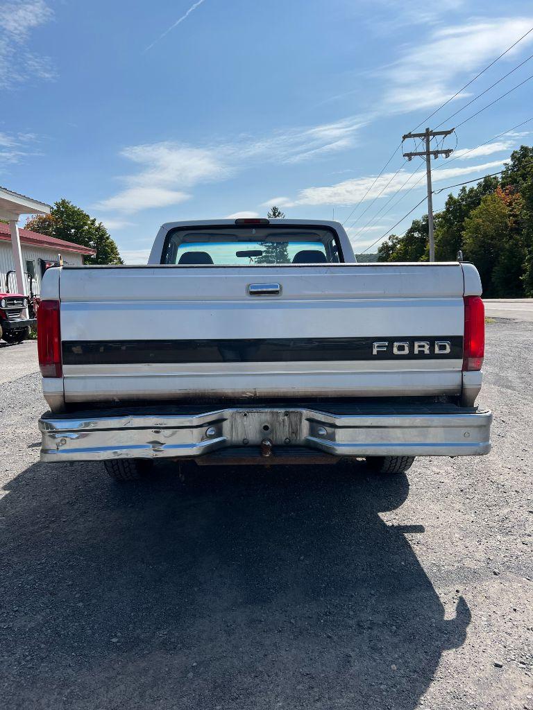 7883 1996 Ford F150 Truck