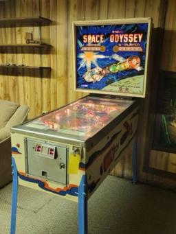 13 Space Odyssey Pinball Machine