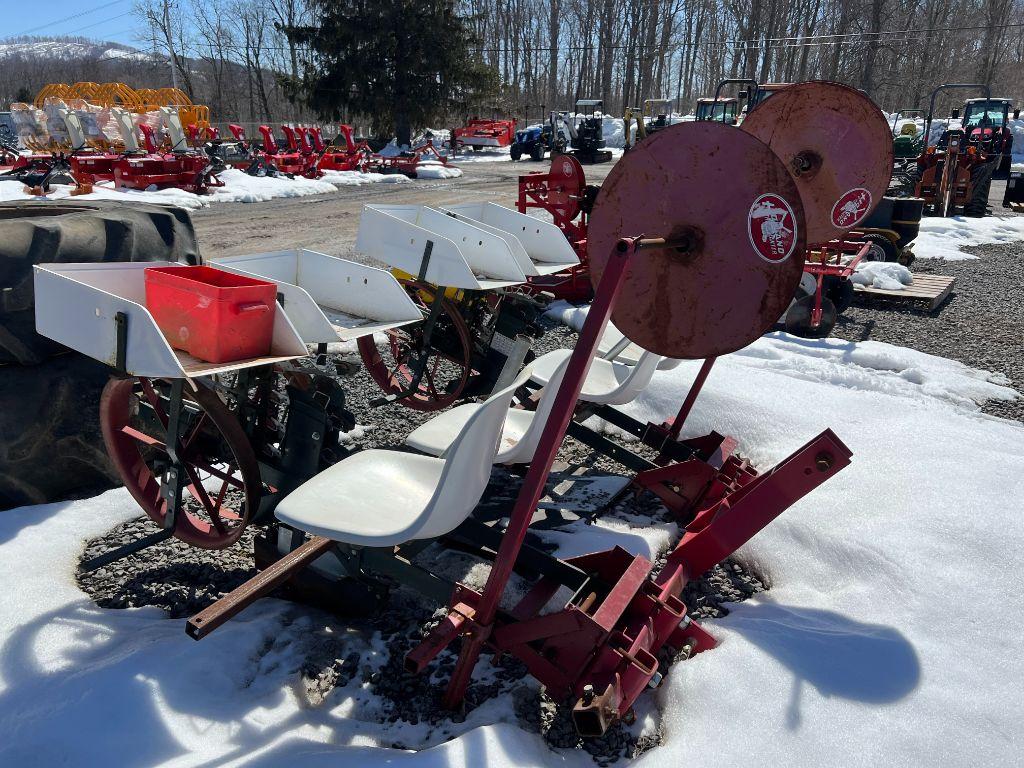 8301 Holland 2-Row Transplanter