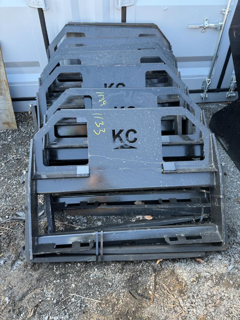 1139 45in Skid Steer Fork Frame w/ 42in Forks