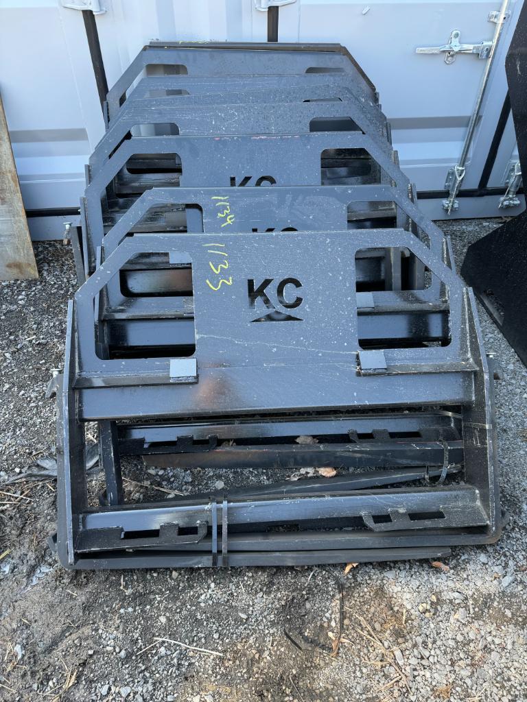 1140 45in Skid Steer Fork Frame w/ 42in Forks