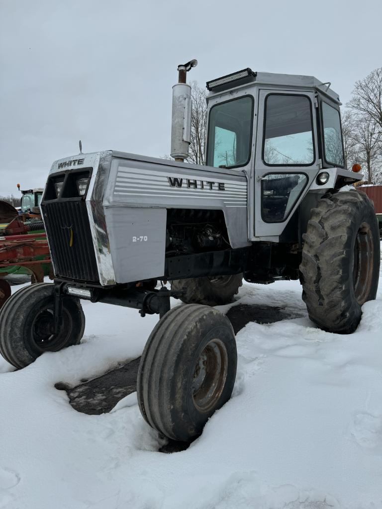 2011 White 270 Tractor