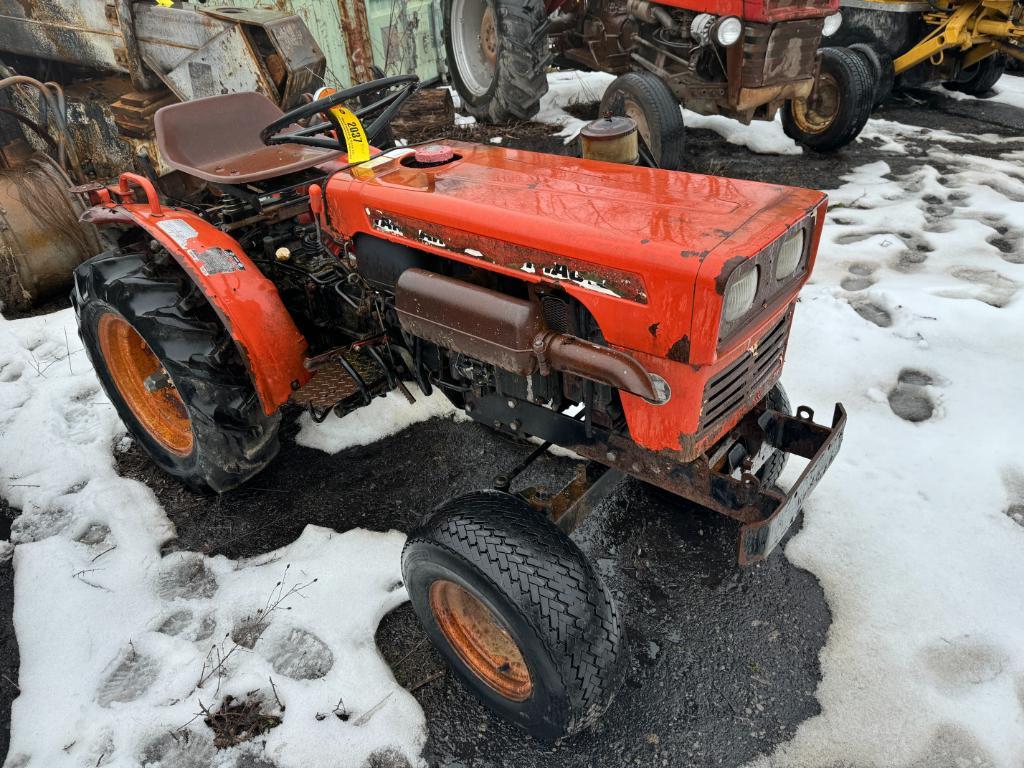 2037 Yanmar YM165 Tractor