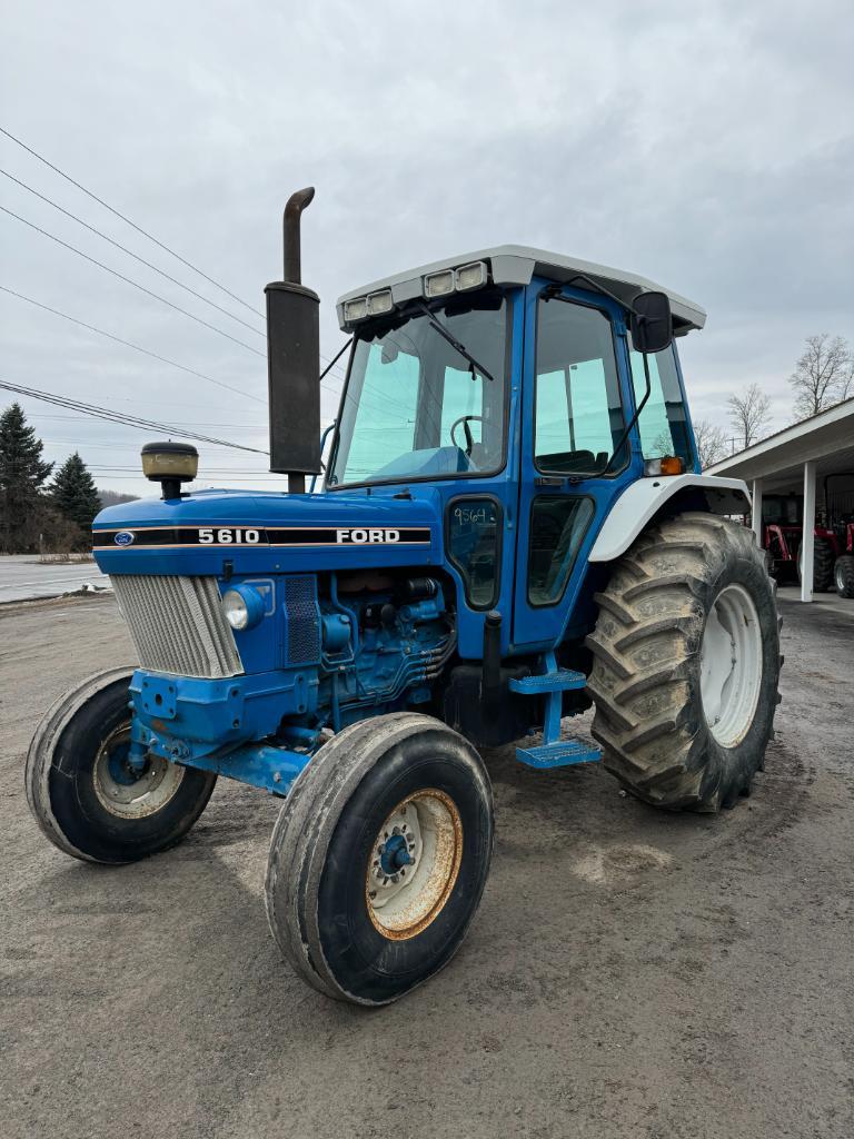 9564 Ford 5610 Tractor