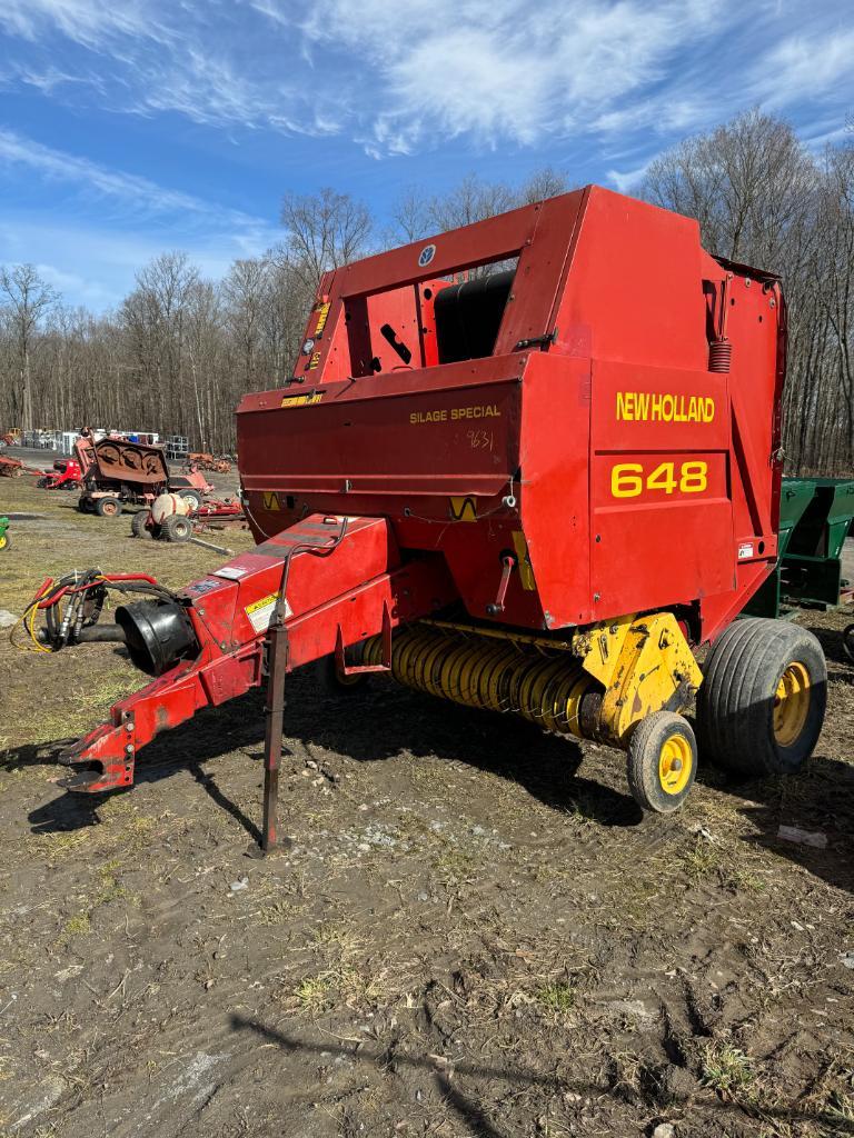 9631 New Holland 648 Silage Special Round Baler