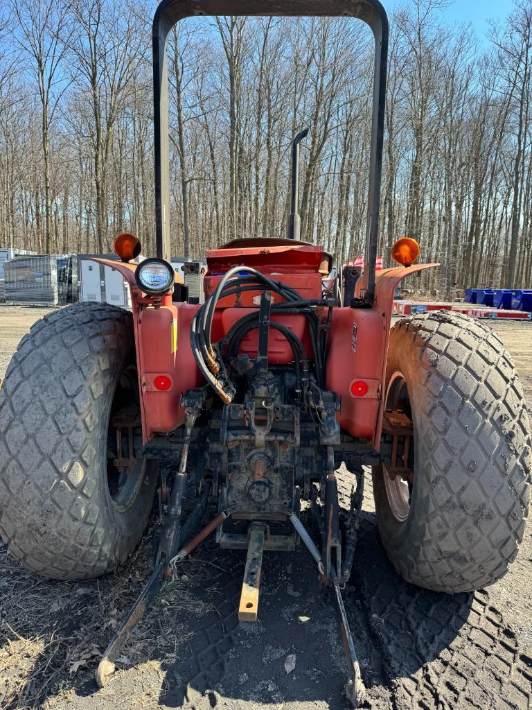 9698 CaseIH 385 Tractor