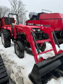 9716 Mahindra 4565 Tractor