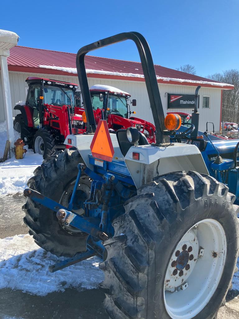 9725 New Holland 2120 Tractor