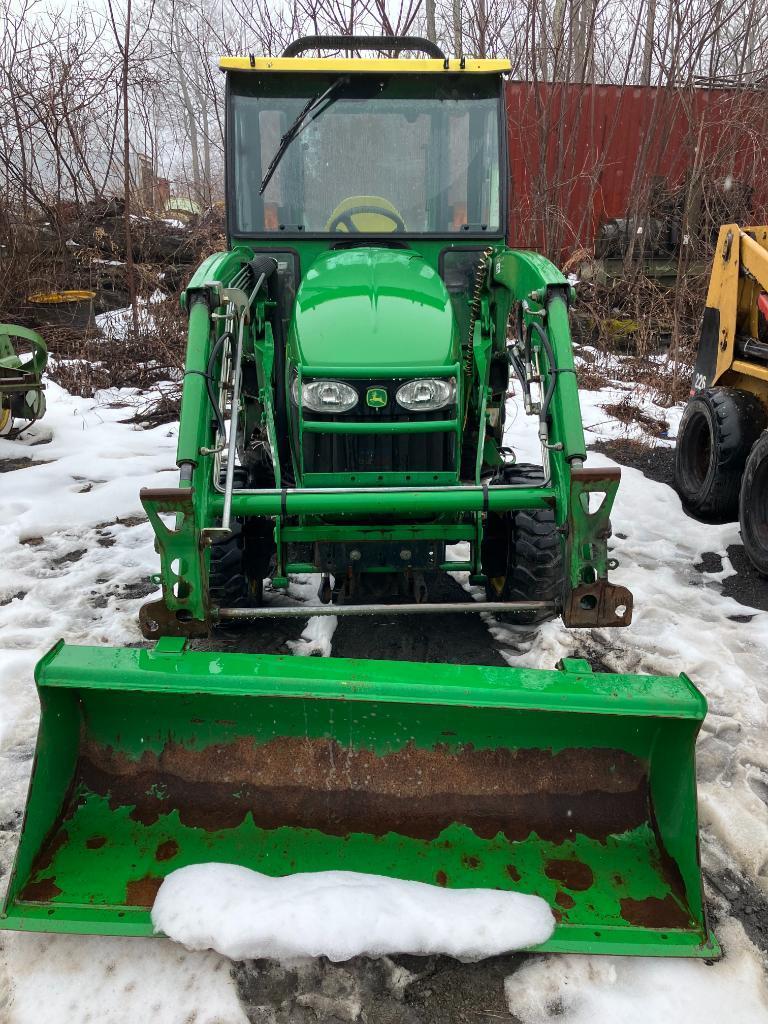 9769 John Deere 3520 Tractor