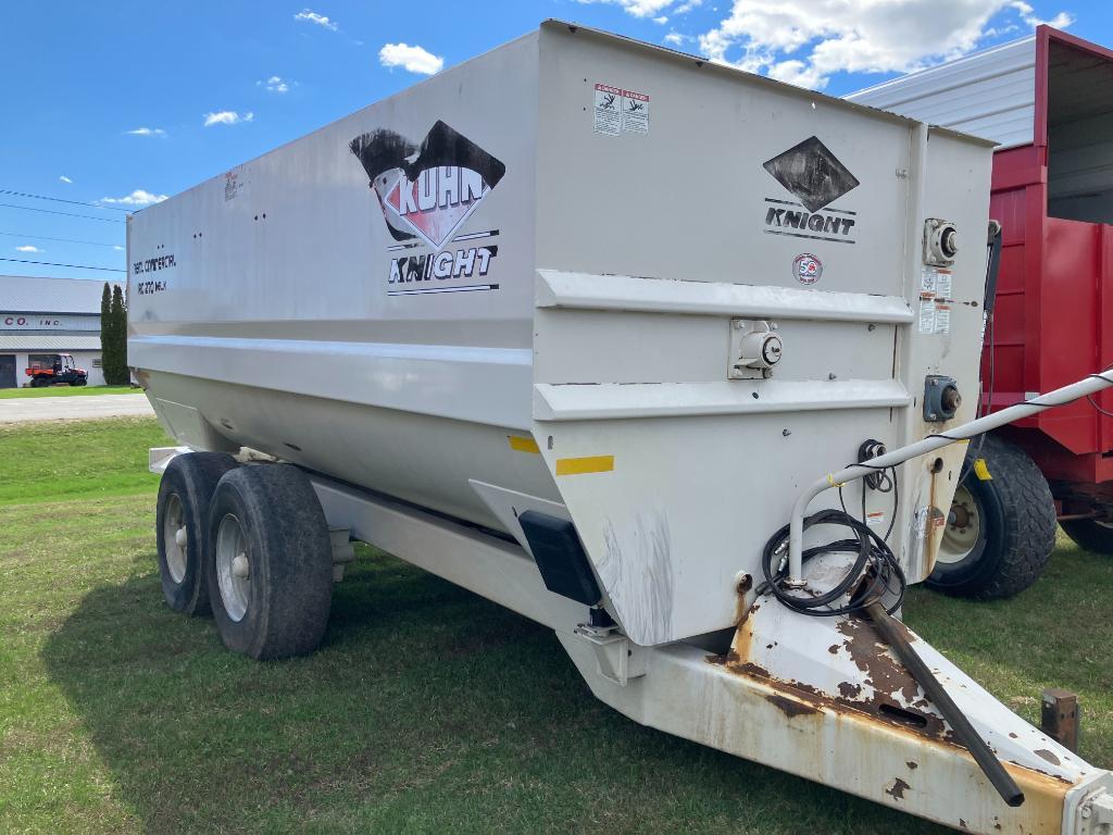 238 Kuhn RC270 Commercial Duty Mixer Wagon