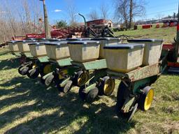 287 John Deere 9700 6-Row Planter