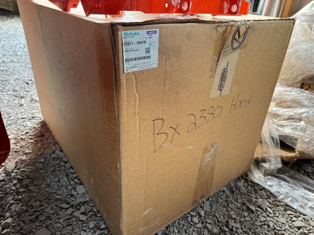 58 NIB Kubota BX2380 Hood